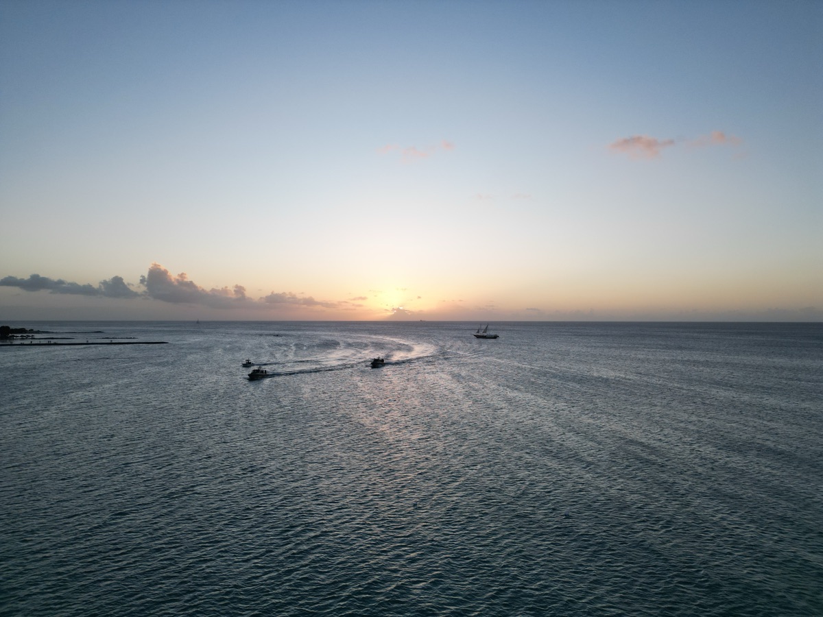 Last Boats Out — Coastal print, Aruba